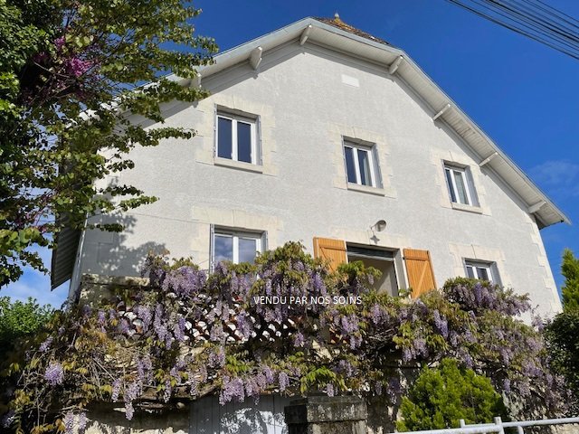 Maison avec jardin et garage